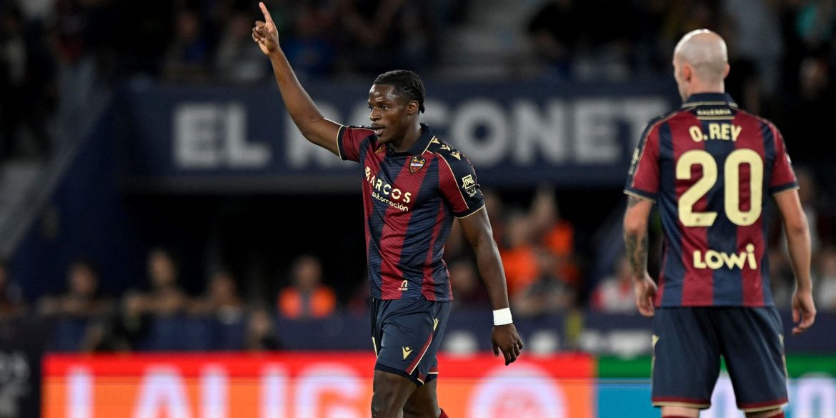 Arsenal looking to get ahead in Etta Eyong race as low price tag revealed